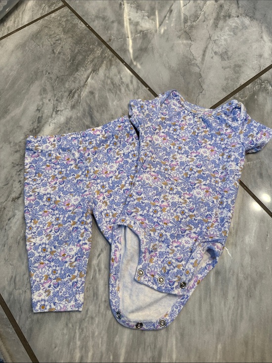 Carter's Other - Carter's Lavender Floral Bodysuit and Legging Set